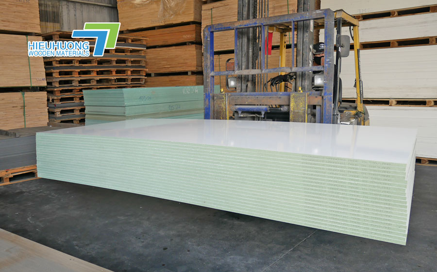Ván MDF phủ melamine trắng giá bao nhiêu?