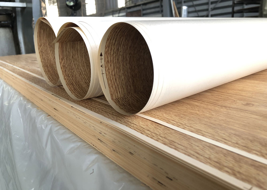 Giấy melamine dùng để phủ lên bề mặt gỗ công nghiệp