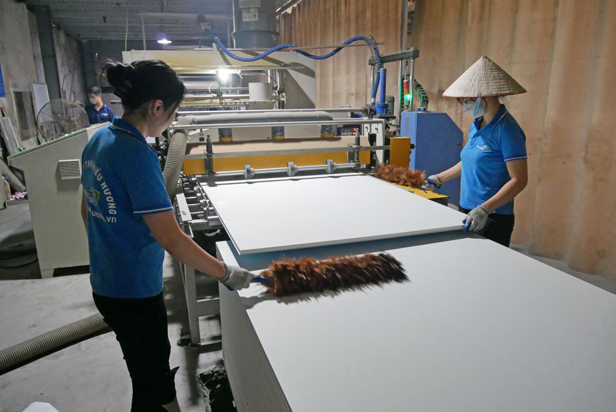 Hệ thống máy dán Laminate bằng keo nhiệt PUR